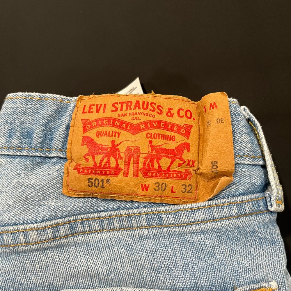 Levi jeans - Picture 2 of 4